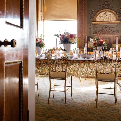 Table cloths - MARBLE Linen Tablecloths & Napkins - SUMMERILL AND BISHOP