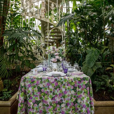 Table cloths - LE MARCHE AUX FLEURS Linen Tablecloths & Napkins - SUMMERILL AND BISHOP