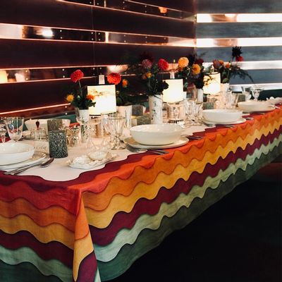 Table linen - SUMMER RAINBOW Linen Tablecloths & Napkins - SUMMERILL AND BISHOP