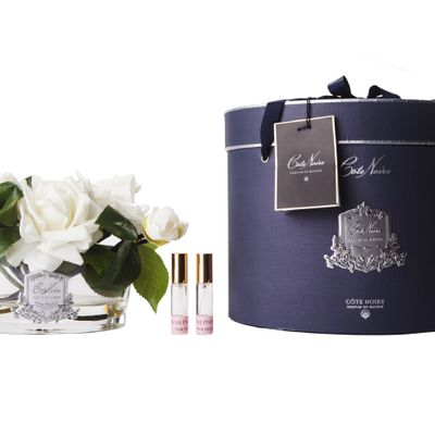 Floral decoration - LARGE LUXURY BOUQUET - GOLD BADGE - IVORY - BLACK BOX. - CÔTE NOIRE