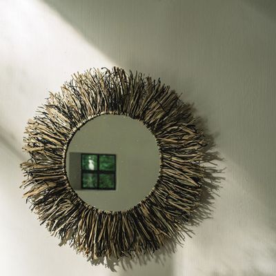 Miroirs - Le Miroir Raffia Fringe - Naturel Noir - M - BAZAR BIZAR LIVING