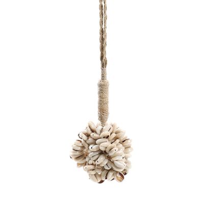 Decorative objects - The Door Shell Cowrie Tassel - Natural - BAZAR BIZAR LIVING