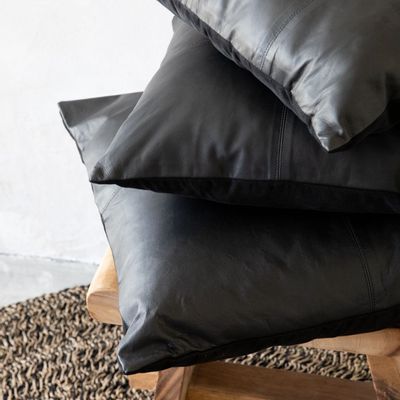 Coussins - La Housse De Coussin Six Leather Panel - Noir - 30x50 - BAZAR BIZAR LIVING