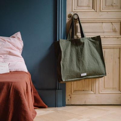 Bags and totes - Large tote bag made of thick organic cotton canvas. - LES PENSIONNAIRES