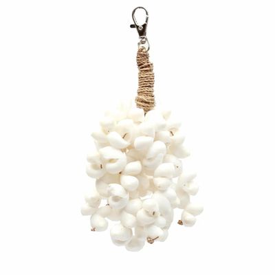 Decorative objects - The Kai Shell Keychain - White - BAZAR BIZAR LIVING