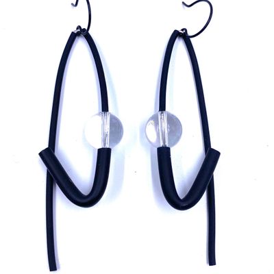 Gifts - Black crystal P earring - SAMUEL CORAUX