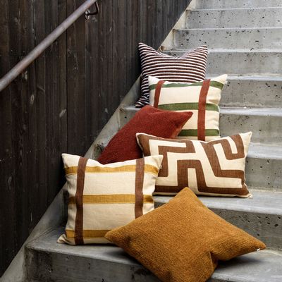 Fabric cushions - Linen Cushions - Kiran - CHHATWAL & JONSSON