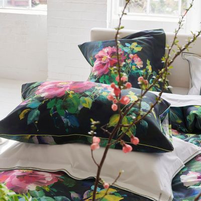 Bed linens - Gertrude Rose Fuchsia - Cotton Sateen Bed Set - DESIGNERS GUILD