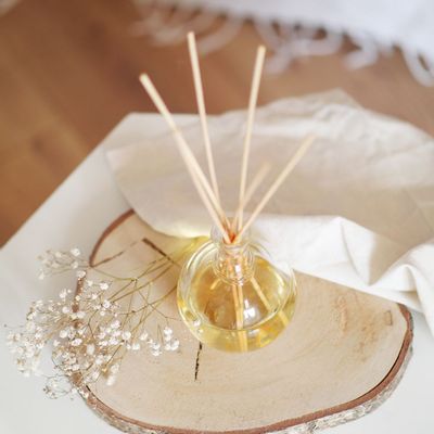 Candles - Natural Scents - The traditional - candles and reed diffusers. - LES LUMIERES DU TEMPS
