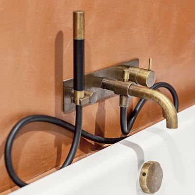 Wall panels - Waxed Concrete Coating - EBC - MERCADIER TEINTES ET MATIÈRES