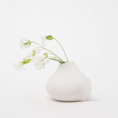 Vases - MAYANA vase, porcelaine en biscuit, D7,5 - YLVAYA DESIGN