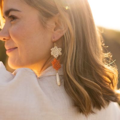 Jewelry - Raffia orange & beige flowers pendant earring - Poésie - NACH