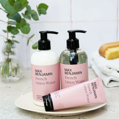 Beauty products - hand and body wash - MAX BENJAMIN