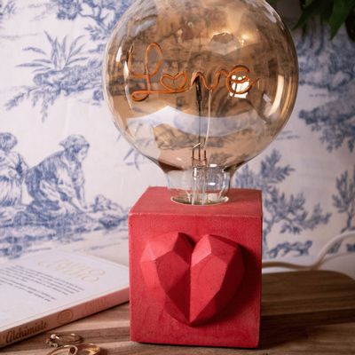 Decorative objects - Lampe en béton coloré LOVE - JUNNY