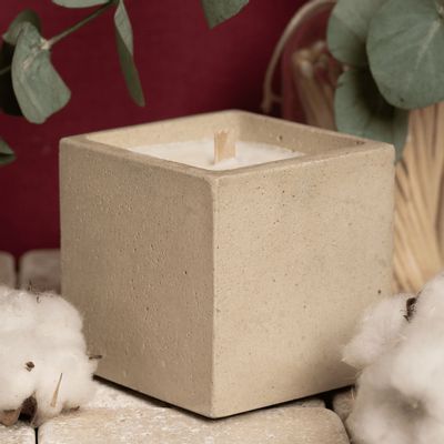 Decorative objects - Colored concrete cube candle - Vegetable wax and perfume from Grasse. - JUNNY