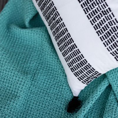 Throw blankets - Throw Stonewashed Maia Lagon 140 X 200 - MAISON VIVARAISE – SDE VIVARAISE WINKLER