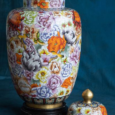 Floral decoration - Enamelled vase - Floral abundance. - TRESORIENT