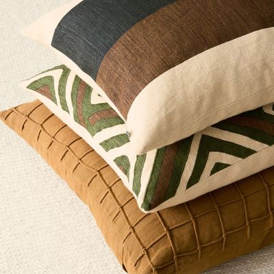 Fabric cushions - Linen Cushions - Kumar - CHHATWAL & JONSSON