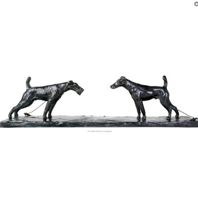 Sculptures, statuettes et miniatures - Deux fox au piquet de Léon Danchin - FONDERIE DE BRONZE LAURAGAISE