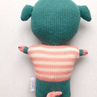 Jouets enfants - Peluche tricotée NICO. Collection FANTASTIC FRIENDS. Normes CE - SOL DE MAYO