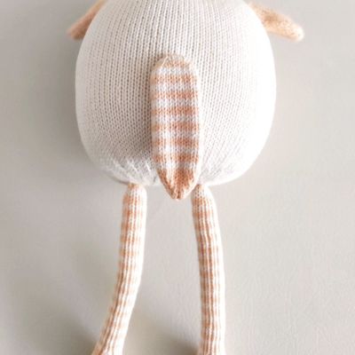 Jouets enfants - BERTA : Peluche tricotée. Collection Funny Farmers. Normes CE - SOL DE MAYO