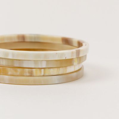 Jewelry - 4 thin bracelets in horn - L INDOCHINEUR X RIVÊT