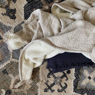 Throw blankets - Plaid Faro lin mélangé doublé sherpa - LA MAISON DE LILO