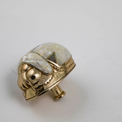 Decorative objects - Square Mother of Pearl Knob - WILD BY MOSAIC