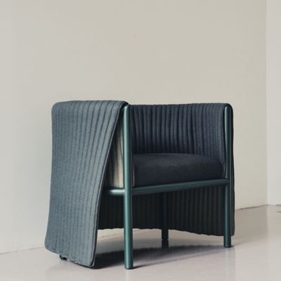 Armchairs - Iconic Wraap armchair, blue-green natural wool, blue structure - NOPPI