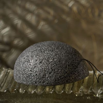 Beauty products - ORGANIC KONJAC SPONGES ENRICHED WITH BAMBOO CHARCOAL - KARAWAN AUTHENTIC