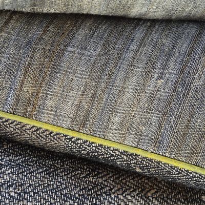 Decorative objects - Hand-woven nettle fiber & wild silk cushion - KARAWAN AUTHENTIC