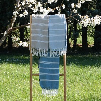 Bath towels - ORGANIC COTTON FOUTA - HAMMAM Collection - Color WHITE & OCEAN - KARAWAN AUTHENTIC