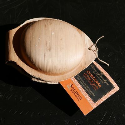 Savons - SAVON SOLIDE AYURVEDIQUE - CURCUMA - GRAND FORMAT - KARAWAN AUTHENTIC