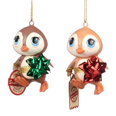 Autres décorations de Noël - + BABY PENGUIN W/BOW&TAG ORN ASS/2 BRWN 8,5CM - GOODWILL M&G