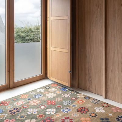 Contemporary carpets - Millefleur Rug - LE MONDE SAUVAGE BEATRICE LAVAL