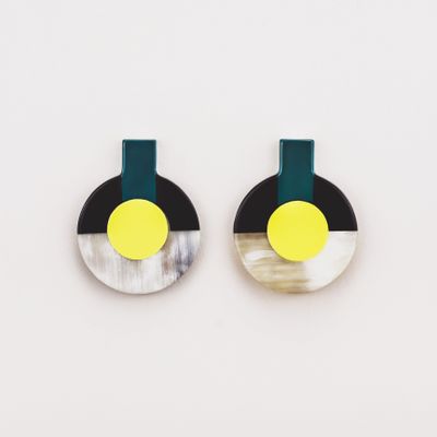 Jewelry - Vestibule earrings in blond horn and three-tone lacquer - L'INDOCHINEUR PARIS HANOI