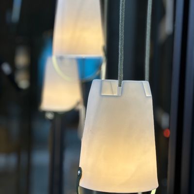 Lampes à poser - LAMPE EN PORCELAINE BISCUIT CHÂTEAU DE SABLE - MAISON BENOÎT MALTIER