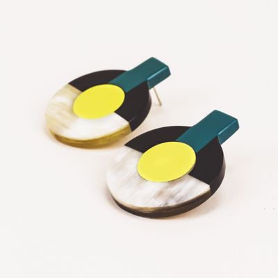 Jewelry - Vestibule earrings in blond horn and three-tone lacquer - L INDOCHINEUR X RIVÊT