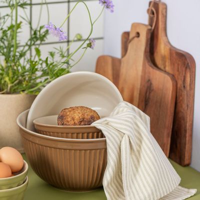 Decorative objects - Mynte® Hazelnut & Wheat Straw in stoneware and knit. - IB LAURSEN
