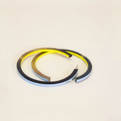 Bijoux - Boucles d'oreilles créoles grand anneau laqué  et pastille en sabot - L INDOCHINEUR X RIVÊT