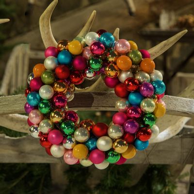 Christmas garlands and baubles - Christmas wreaths and garlands - SHISHI
