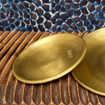 Objets de décoration - COUPELLE EN LAITON LISSE DORÉ 'MOON' - KARAWAN AUTHENTIC
