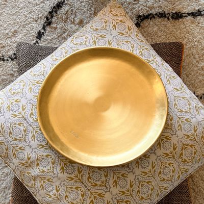 Objets de décoration - PLATEAU EN LAITON LISSE DORÉ 'MOON' - KARAWAN AUTHENTIC