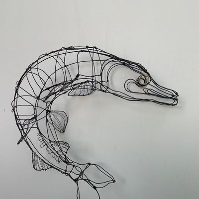 Unique pieces - Pike fish in steel wire in the volume - FABIENNE QUENARD ATELIER ARC EN LUNE