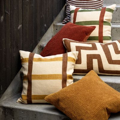 Cushions - Bouclé/Linen Cushions - Mani - CHHATWAL & JONSSON