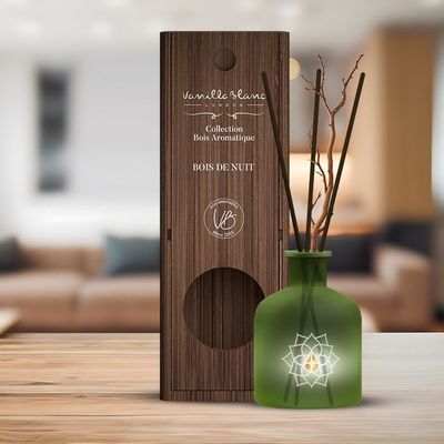 Cadeaux - Sérénité parfumée : Présentation du diffuseur de parfum Bois Aromatique fabriqué à partir d'ingrédients britanniques d'origine responsable - BRANDS OF LONDON