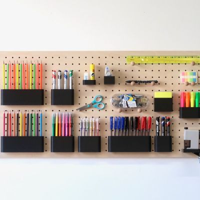 Children's arts and crafts - Pegboard wall shelf for office organization made of natural wood - Modular storage system - QUARK