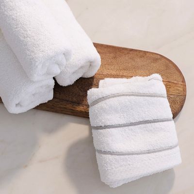 Serviettes de bain - Lot de 3 serviettes à vagues. - HYA CONCEPT STORE