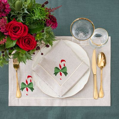 Christmas table settings - Candy Cane & Mistletoe Mirha and Royal Green Collection - ROSEBERRY HOME