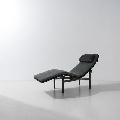 Chaises longues - Stilt Lounge Chair – Fauteuil design en chêne massif - LIVINGSTONE